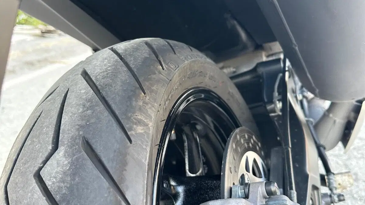 Yamaha T-Max 530 (2017 - 19)  (4)