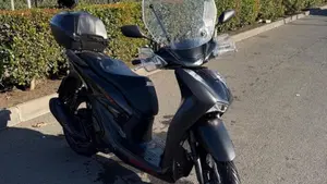 Honda SH 150i (2024 - 25)  (2)