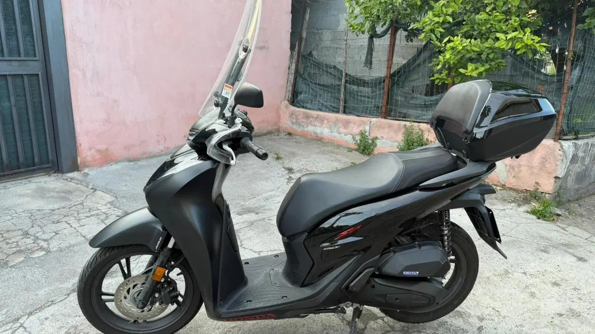 Honda SH 150i (2024 - 25)  (4)