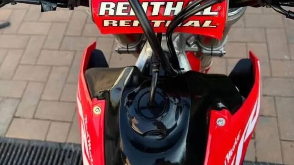 Honda CRF 400RX Enduro Special (2023)  (5)