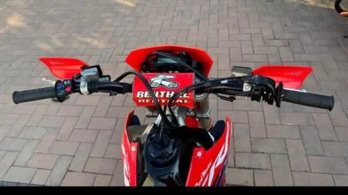 Honda CRF 400RX Enduro Special (2023)  (6)