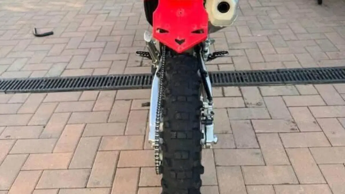 Honda CRF 400RX Enduro Special (2023)  (9)