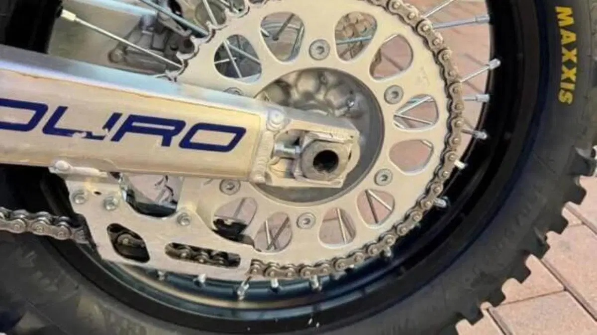 Honda CRF 400RX Enduro Special (2023)  (12)