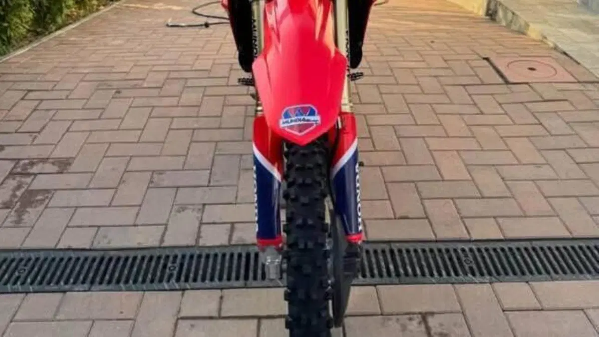 Honda CRF 400RX Enduro Special (2023)  (15)