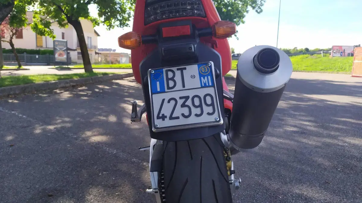 Honda CBR 900 RR Fireblade (2002 - 04)  (5)