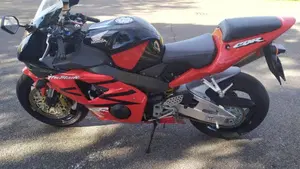 Honda CBR 900 RR Fireblade (2002 - 04)  (6)