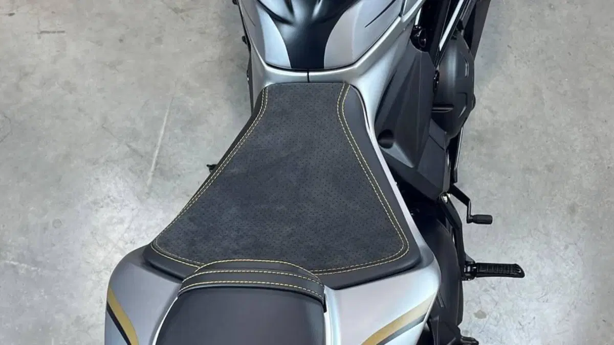MV Agusta F3 800 Competizione (2025 - 26)  (6)