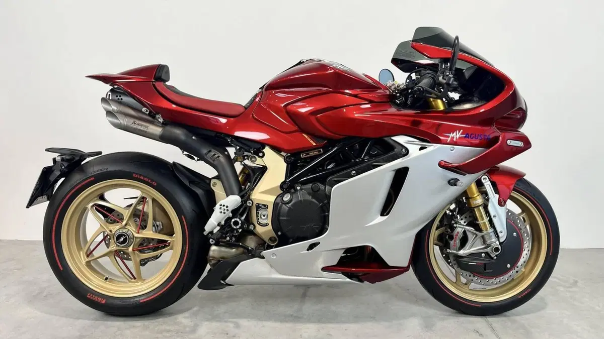 MV Agusta Superveloce 1000 Serie Oro (2024 - 26)  (3)