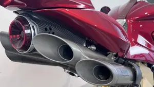 MV Agusta Superveloce 1000 Serie Oro (2024 - 26)  (5)