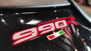 MV Agusta Brutale 990 R (2009 - 12)  (8)
