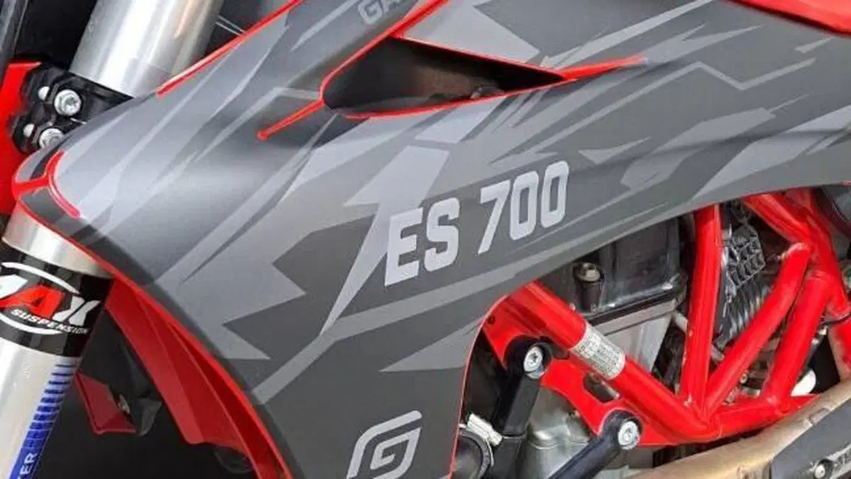 GASGAS ES 700 (2022 - 26)  (2)
