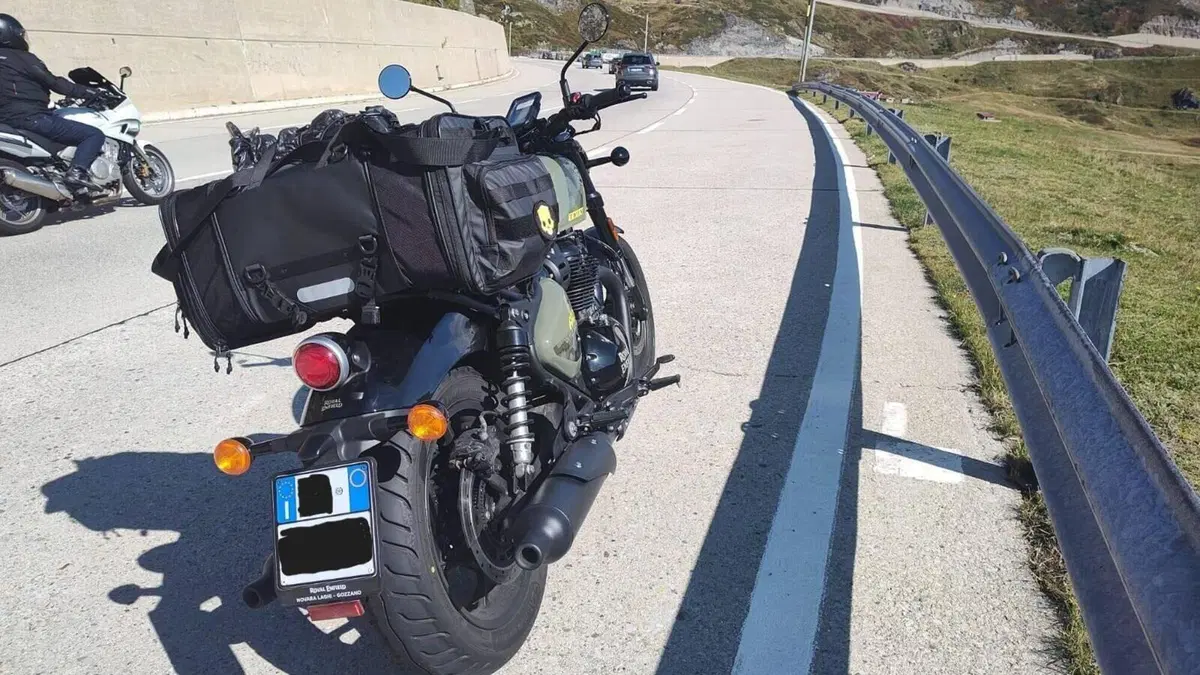 Royal Enfield Shotgun 650 (2024 - 26)  (7)