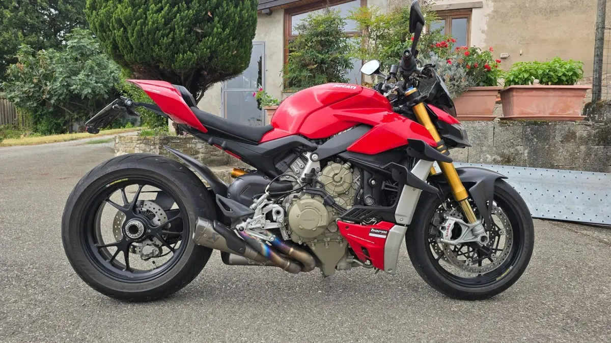 Ducati Streetfighter V4 1100 S (2020) 