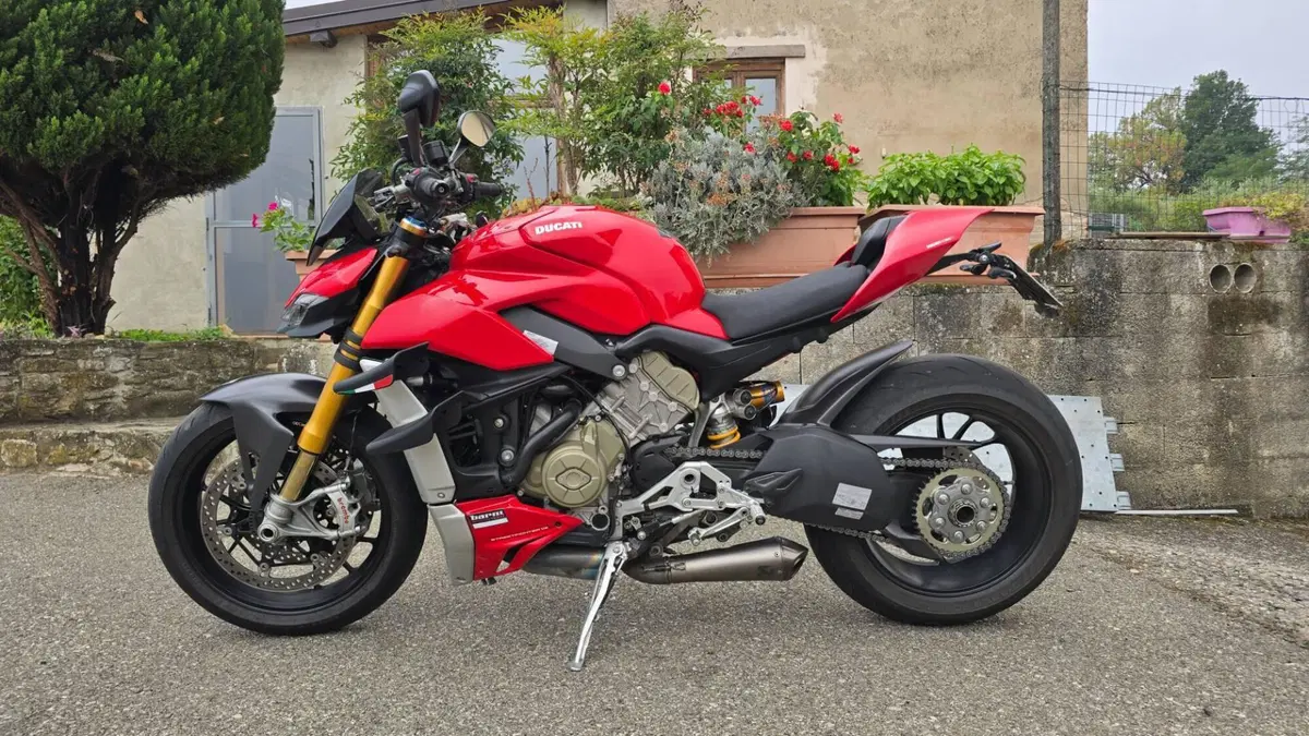 Ducati Streetfighter V4 1100 S (2020)  (2)