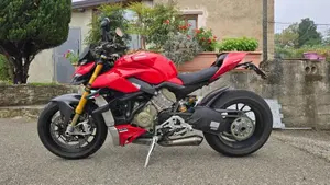 Ducati Streetfighter V4 1100 S (2020)  (2)