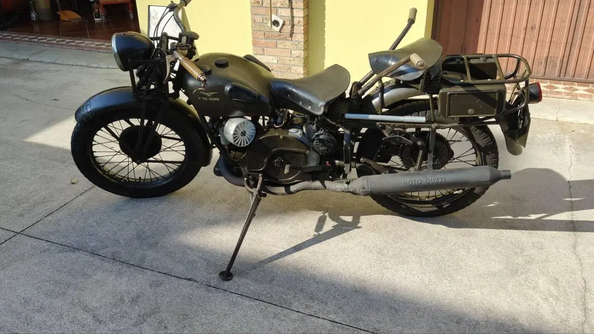Moto Guzzi   (7)