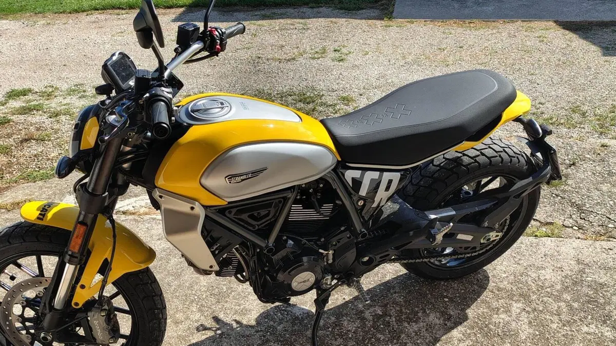 Ducati Scrambler 800 Icon (2025 - 26) 