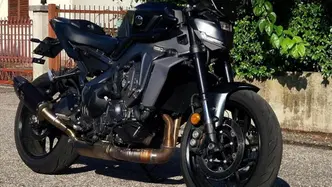 Yamaha MT-09 Y-AMT (2024 - 26) usata