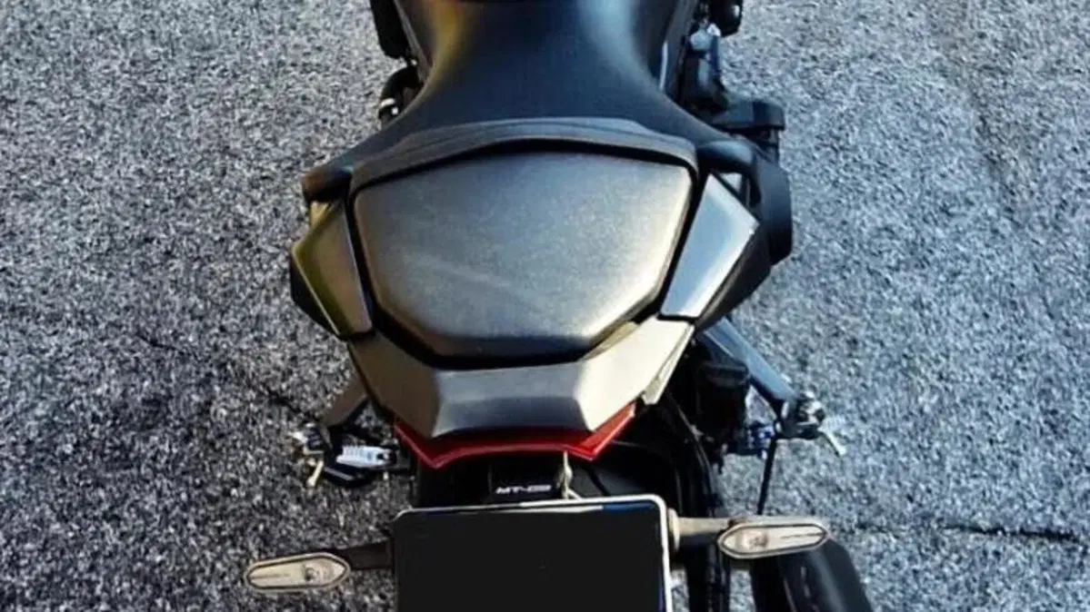 Yamaha MT-09 Y-AMT (2024 - 26)  (6)