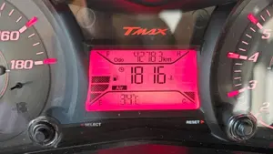 Yamaha T-Max 530 ABS (2015 - 17)  (9)