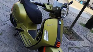 Vespa GTS 300 Super Sport (2023 - 24)  (6)