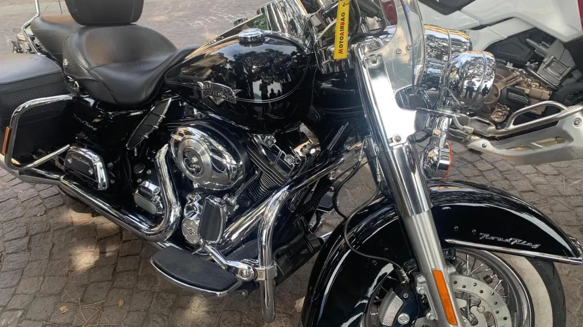 Harley-Davidson 103 Road King Classic (2011 - 13) - FLHRC  (2)