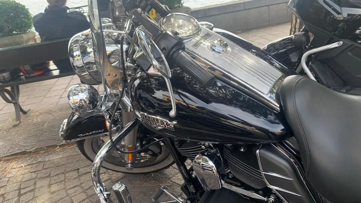 Harley-Davidson 103 Road King Classic (2011 - 13) - FLHRC  (3)