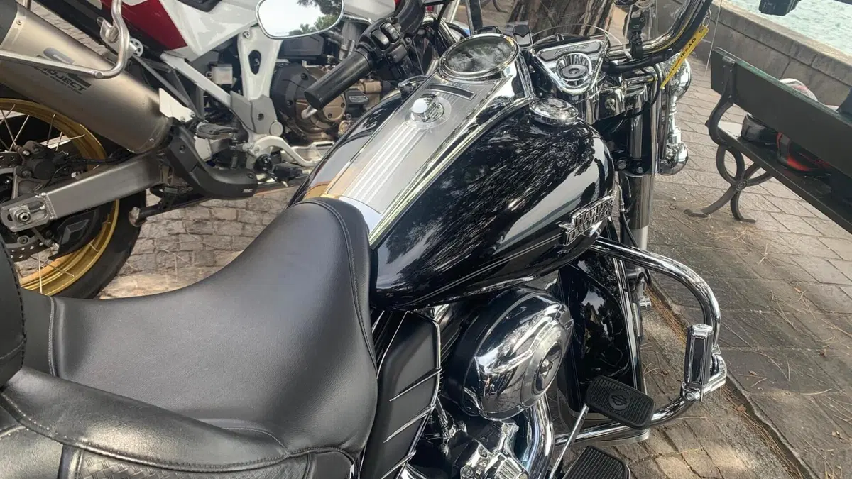 Harley-Davidson 103 Road King Classic (2011 - 13) - FLHRC  (4)