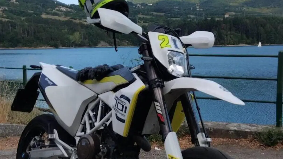 Husqvarna 701 Supermoto (2017 - 19) 