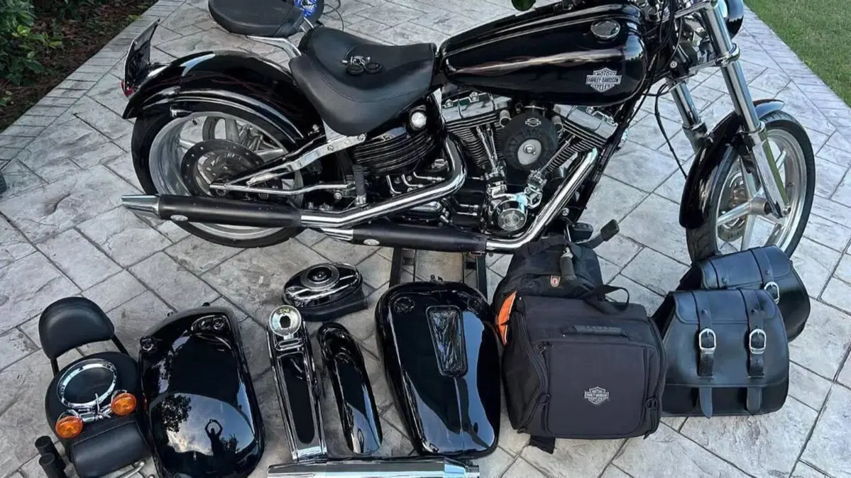 Harley-Davidson 1584 Rocker C (2009 - 11) - FXCWC 
