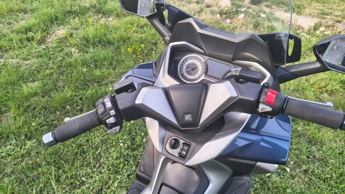 Honda Forza 300 ABS (2018 - 20)  (2)