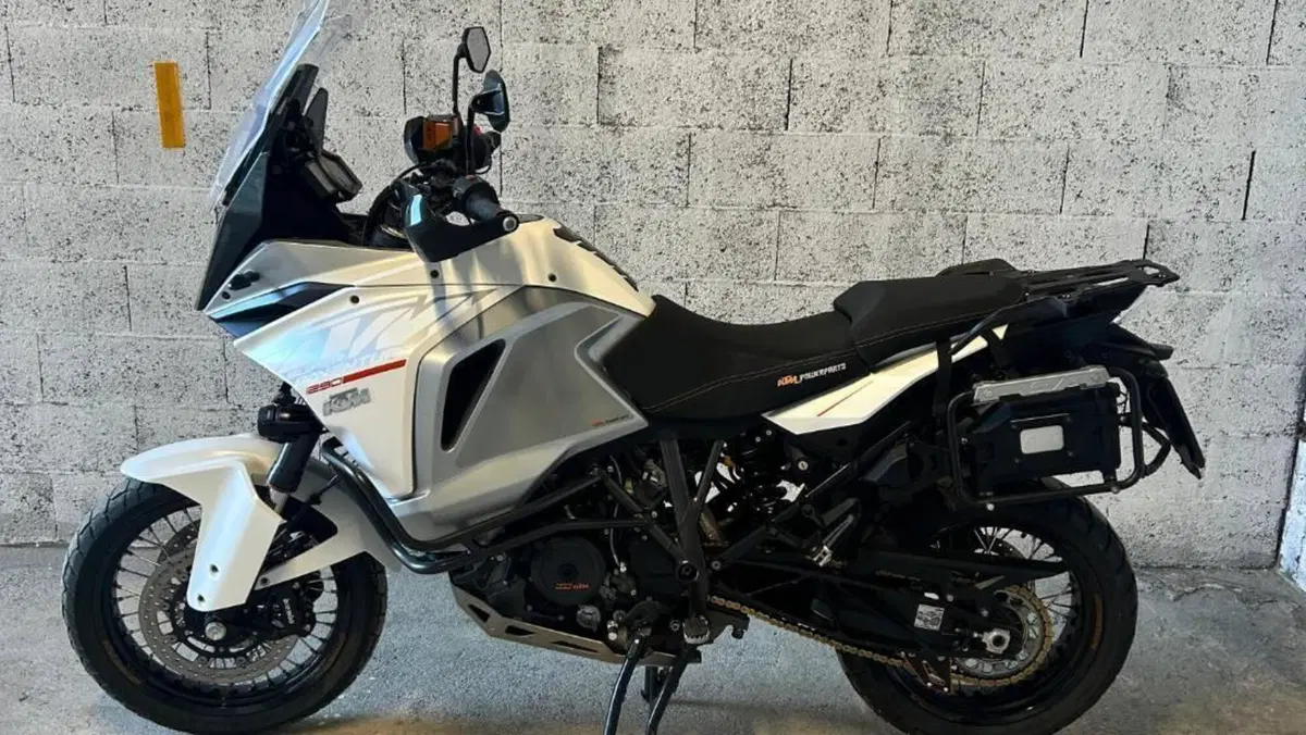 KTM 1290 Super Adventure T (2017)  (4)