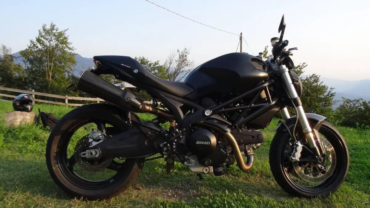 Ducati Monster 696 Plus (2007 - 14)  (3)
