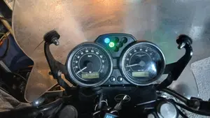 Moto Guzzi V7 Classic (2008 - 12)  (3)