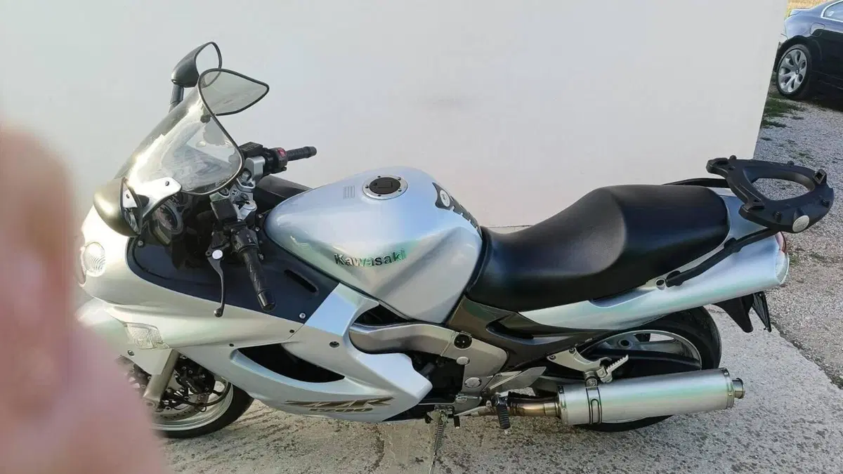Kawasaki ZZR 1200 (2002 - 05)  (3)