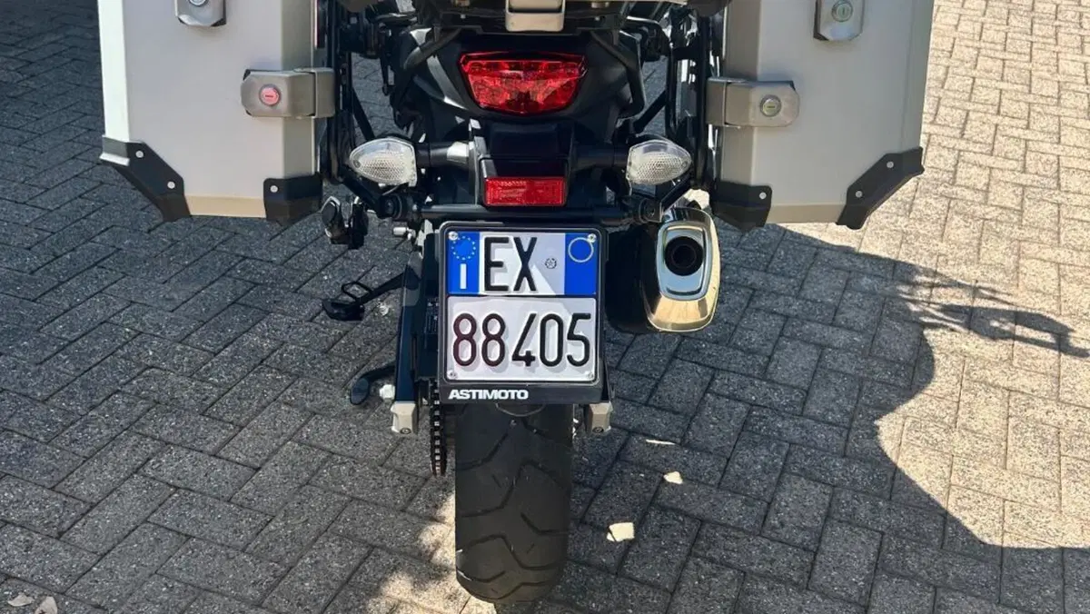 Suzuki V-Strom 650XT (2021 - 25)  (8)