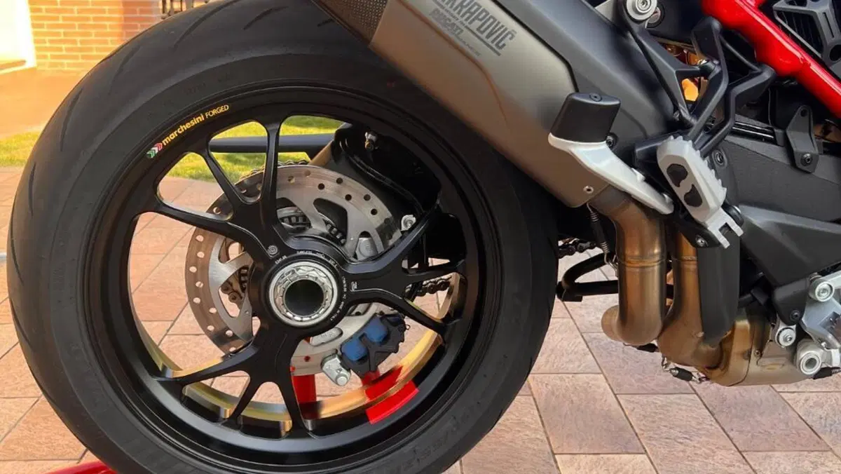 Ducati Multistrada V4 Pikes Peak (2021 - 24)  (4)