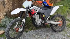 KTM 450 SX-F (2010)  (3)