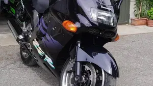 Kawasaki ZZR 1100 (1989 - 01)  (2)