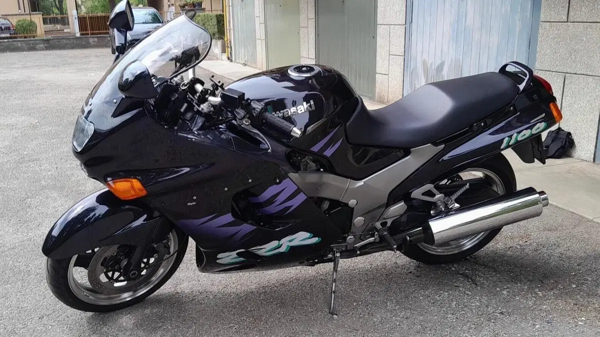 Kawasaki ZZR 1100 (1989 - 01)  (3)