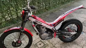Montesa Cota 4RT 260 (2014 - 16)  (8)