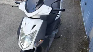 Kymco Agility 125 R16 (2008 - 17)  (3)