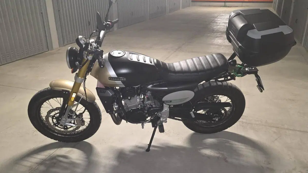 Fantic Motor Caballero 500 Scrambler Deluxe (2024)  (2)