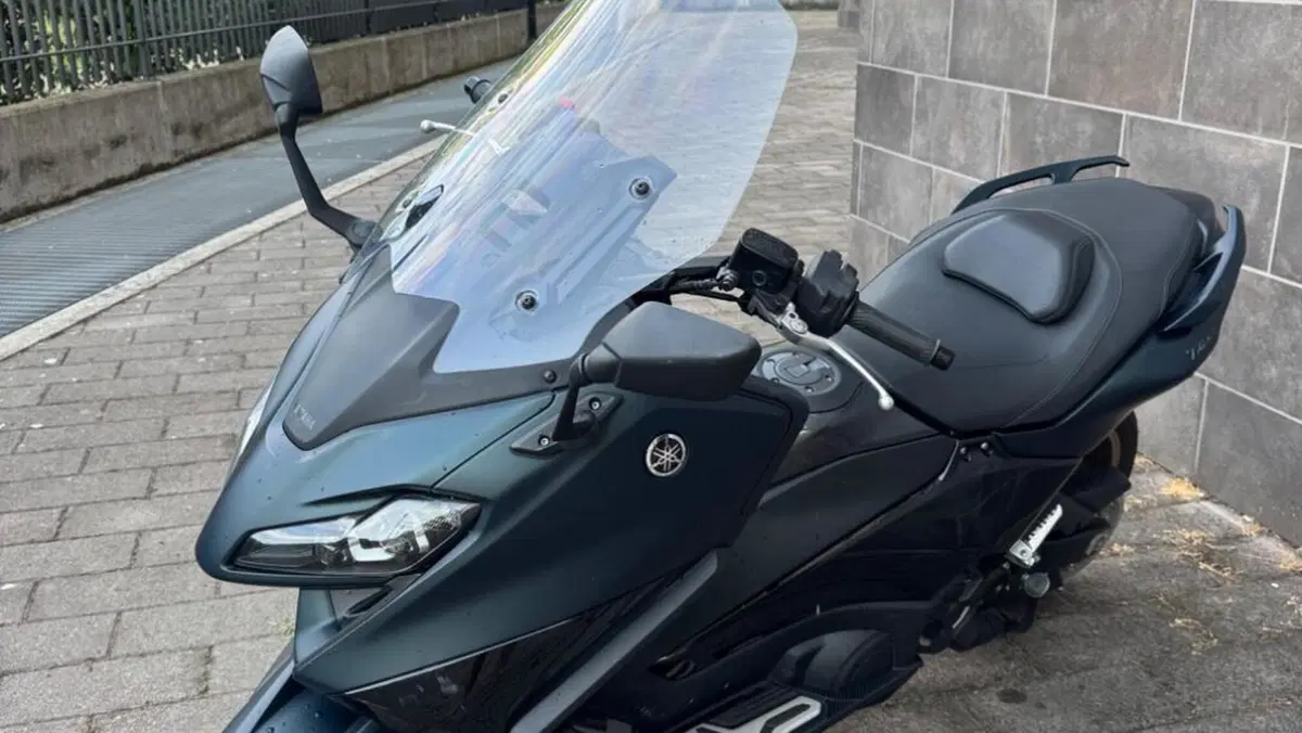 Yamaha T-Max 560 Tech Max (2022 - 24)  (3)