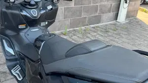 Yamaha T-Max 560 Tech Max (2022 - 24)  (7)