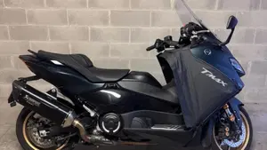 Yamaha T-Max 560 Tech Max (2022 - 24)  (9)