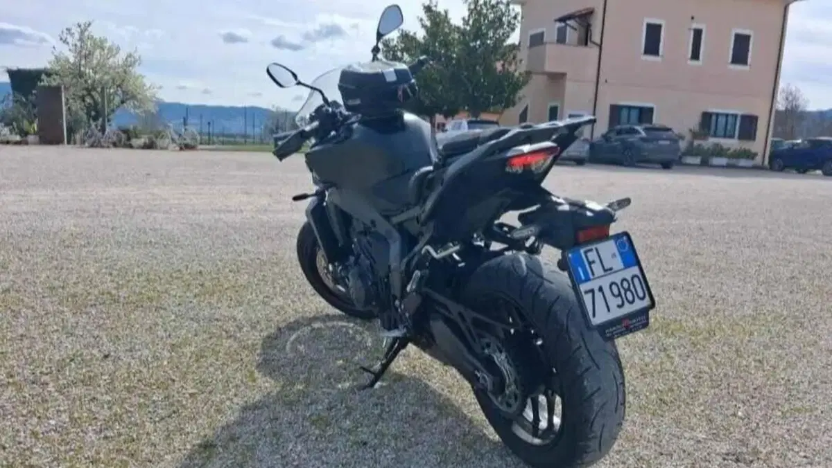 Yamaha MT-09 Y-AMT (2024 - 26)  (6)