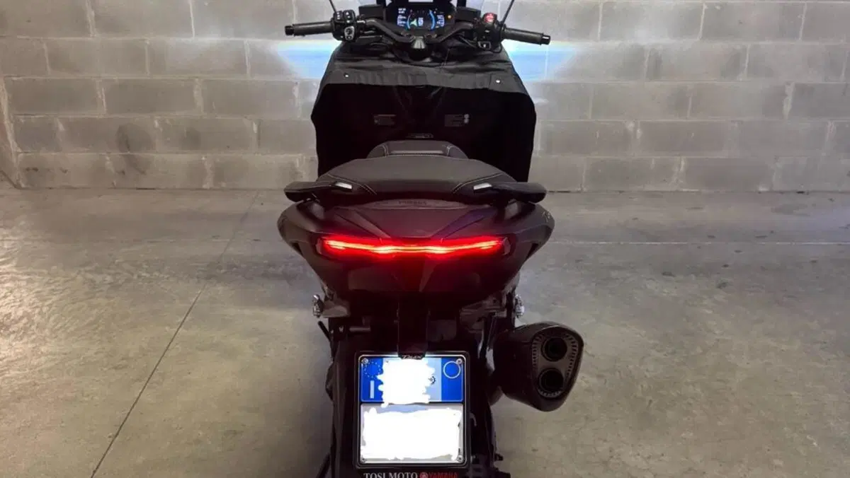 Yamaha T-Max 560 Tech Max (2022 - 24)  (12)
