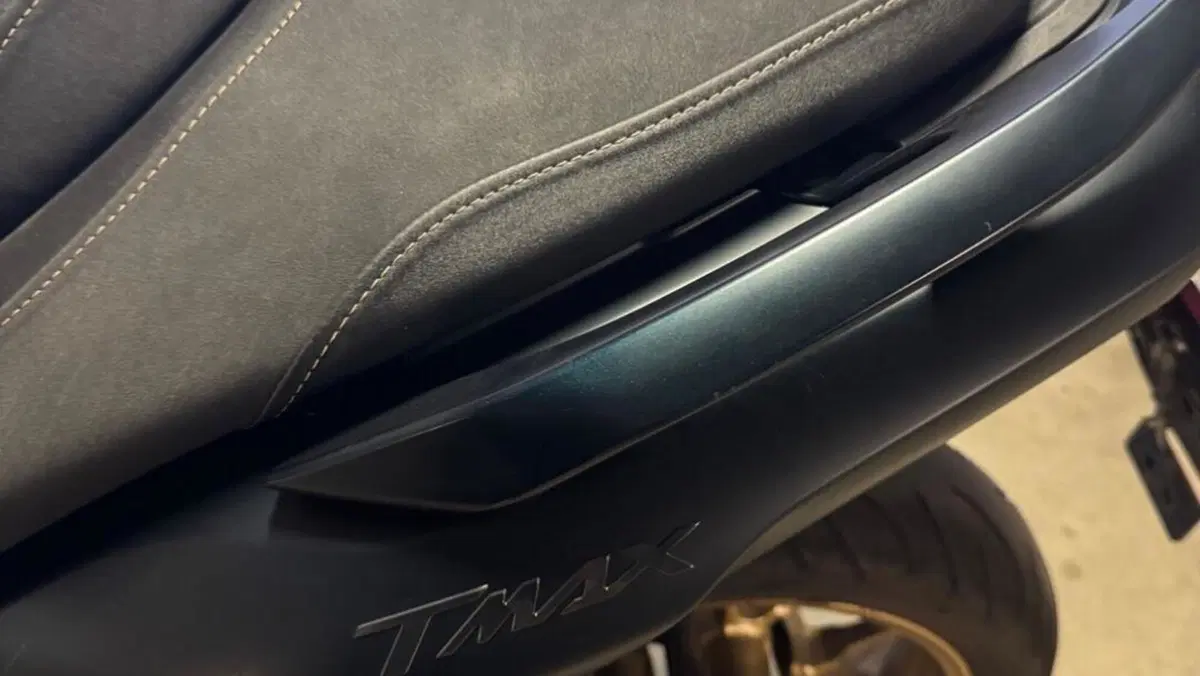 Yamaha T-Max 560 Tech Max (2022 - 24)  (14)