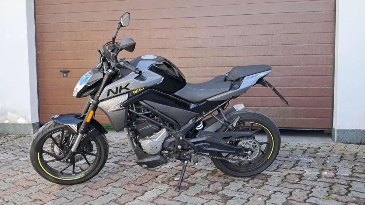CFMOTO 300NK (2021 - 26) 